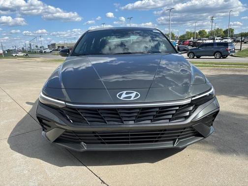 2025 Hyundai ELANTRA Sport