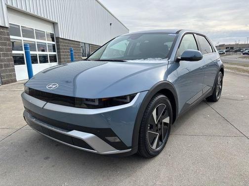 2026 Hyundai IONIQ 5 SE