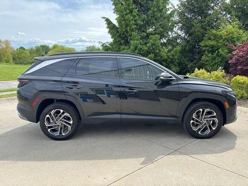 2025 Hyundai TUCSON Hybrid Limited