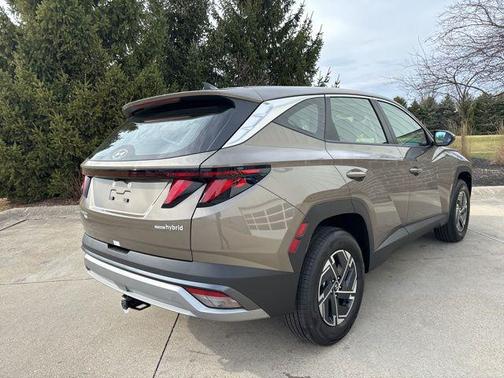 2026 Hyundai TUCSON Hybrid Blue SE