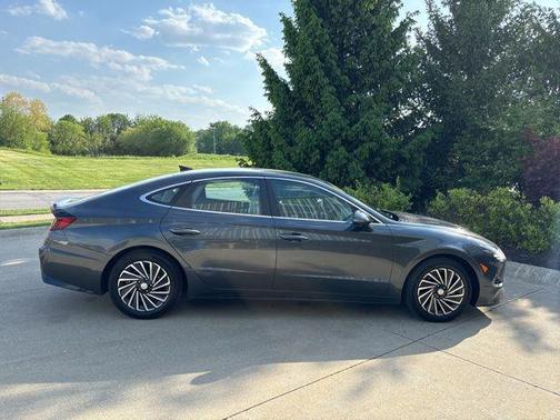 Portofino Gray 2023 Hyundai SONATA Hybrid SE