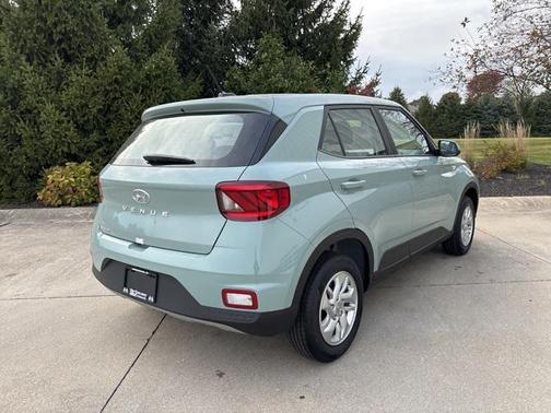 2026 Hyundai VENUE SE