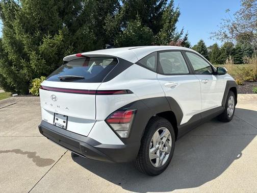 2026 Hyundai KONA SE