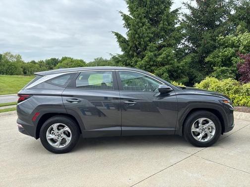 2024 Hyundai TUCSON SE