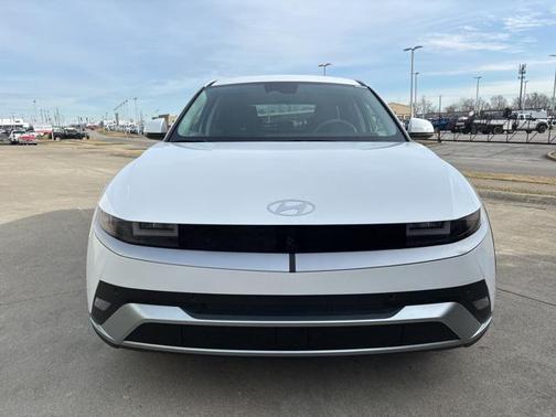 2025 Hyundai IONIQ 5 SE