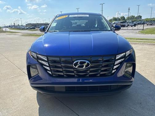 2023 Hyundai TUCSON SE