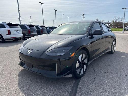 Onyx Black 2024 Hyundai IONIQ 6 SE