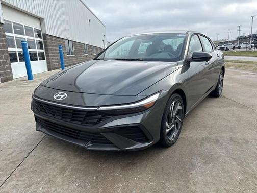 2025 Hyundai ELANTRA HEV SEL Sport