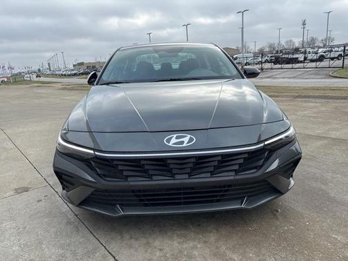 2025 Hyundai ELANTRA HEV SEL Sport