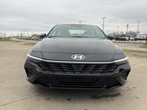 2025 Hyundai ELANTRA Sport