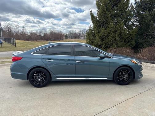 2016 Hyundai SONATA Sport