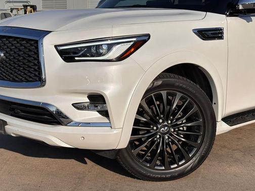 2022 INFINITI QX80 SENSORY