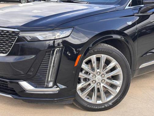 2023 Cadillac XT6 Premium Luxury FWD