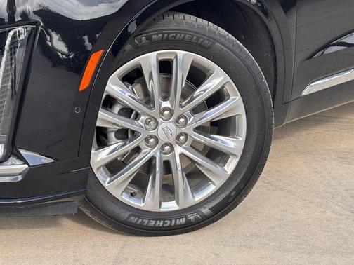 2023 Cadillac XT6 Premium Luxury FWD