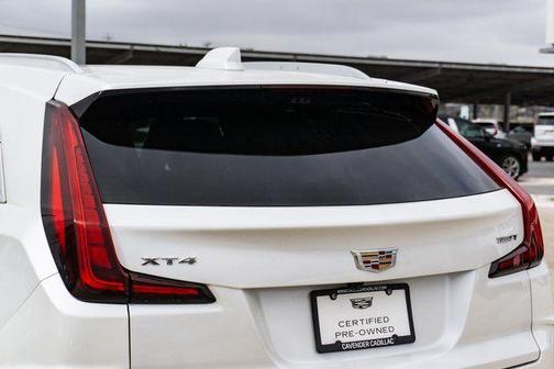 2025 Cadillac XT4 Premium Luxury