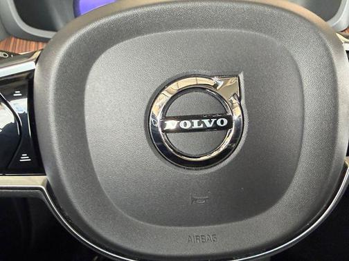 Brown 2024 Volvo S60 B5 Plus Dark Theme
