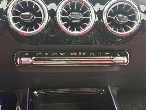 White 2023 Mercedes-Benz GLA 250 Base