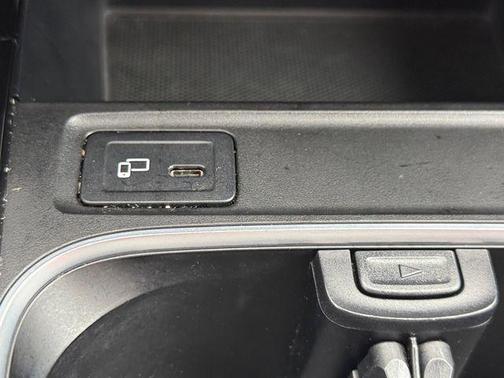 White 2023 Mercedes-Benz GLA 250 Base