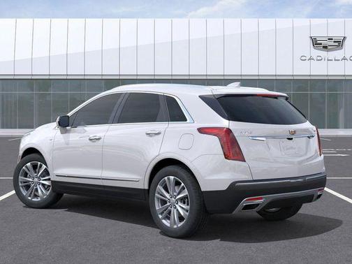 Crystal White Tricoat 2026 Cadillac XT5 Premium Luxury