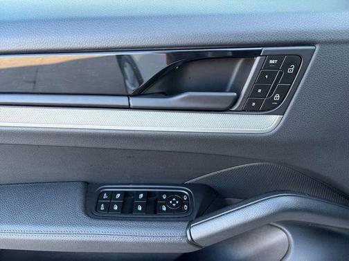 2024 Porsche Cayenne Cayenne