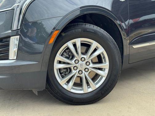 2022 Cadillac XT5 Luxury