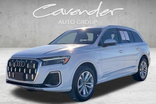 2025 Audi Q7 55 Premium Plus