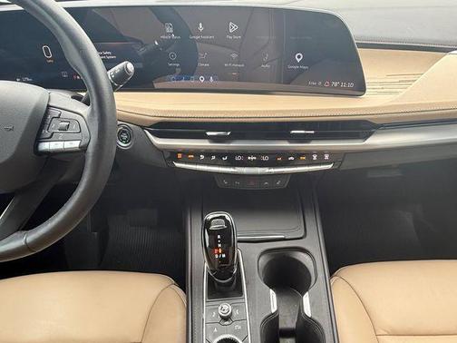 Argent Silver Metallic 2024 Cadillac XT4 Premium Luxury