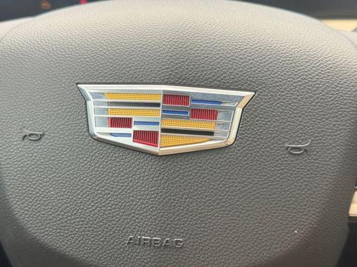 Argent Silver Metallic 2024 Cadillac XT4 Premium Luxury