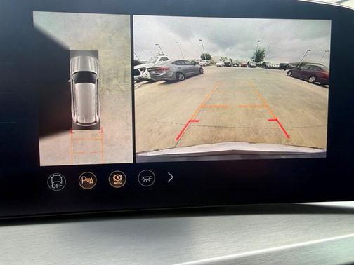 Stellar Black Metallic 2026 Cadillac VISTIQ Premium Luxury