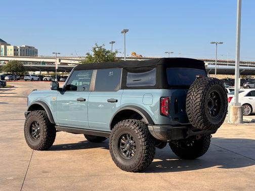 2023 Ford Bronco Badlands