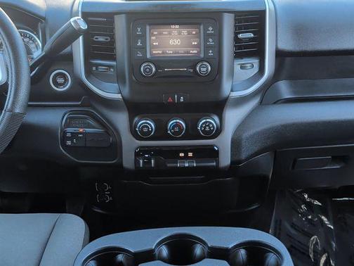 2020 RAM 3500 Big Horn Crew Cab 4x4 8' Box