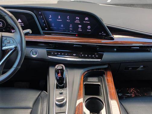 2021 Cadillac Escalade Premium Luxury