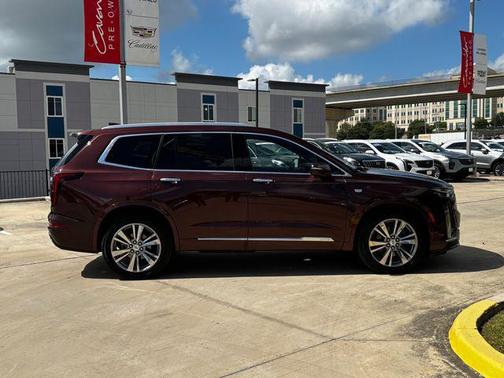 2023 Cadillac XT6 Premium Luxury FWD