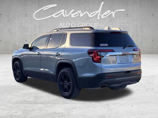 2023 GMC Acadia AWD AT4