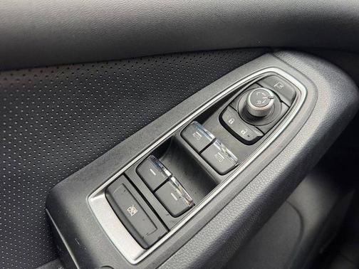 Crystal White Pearl 2023 Subaru Ascent Touring 7-Passenger