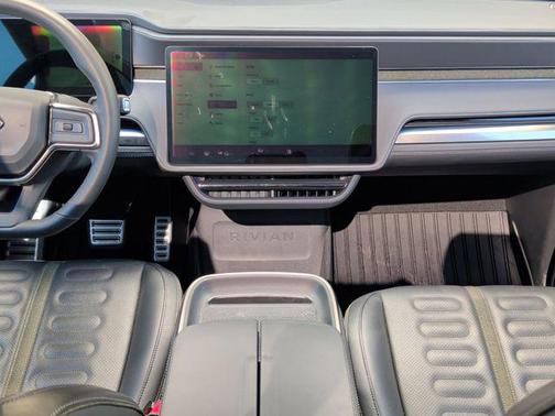 2024 Rivian R1S Adventure Quad Motor Large Pack