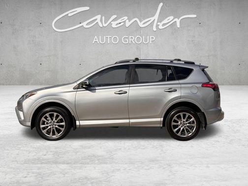2018 Toyota RAV4 SE