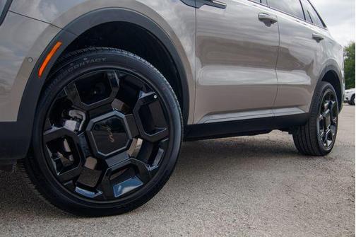 2025 Kia Sorento SX