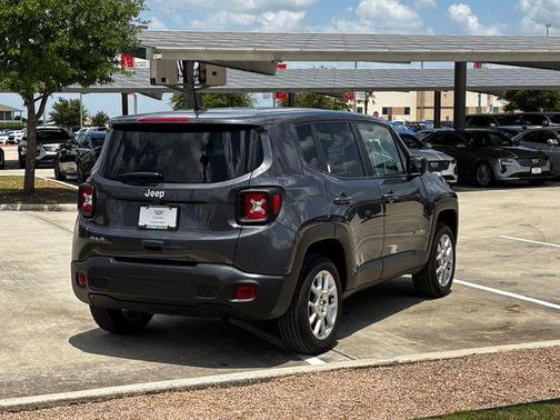 2023 Jeep Renegade Latitude