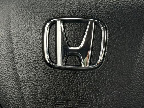 2022 Honda Pilot Touring 8-Passenger