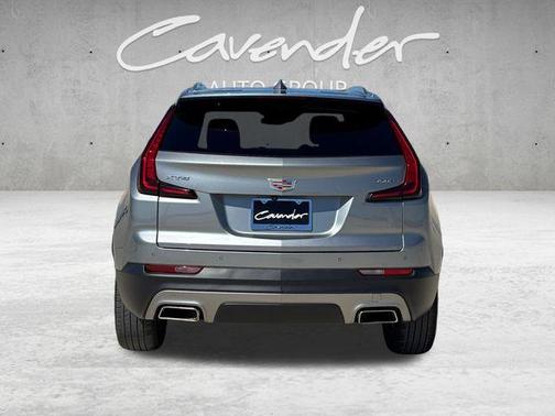 Argent Silver Metallic 2023 Cadillac XT4 Premium Luxury