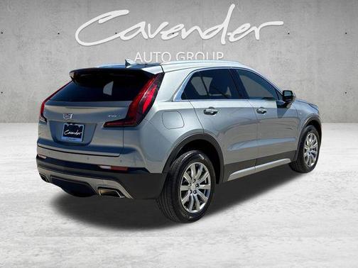Argent Silver Metallic 2023 Cadillac XT4 Premium Luxury