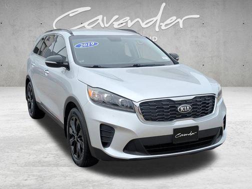 2019 Kia Sorento S