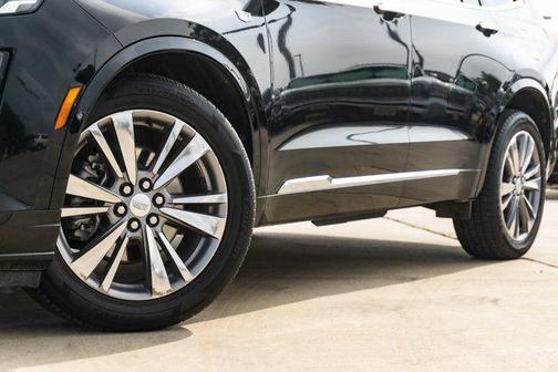2022 Cadillac XT6 Premium Luxury AWD