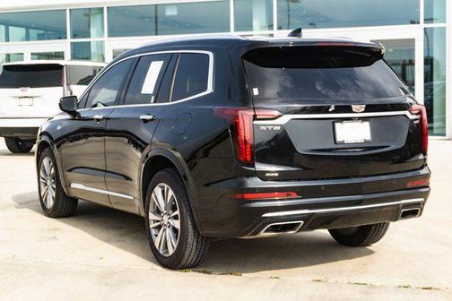 2022 Cadillac XT6 Premium Luxury AWD
