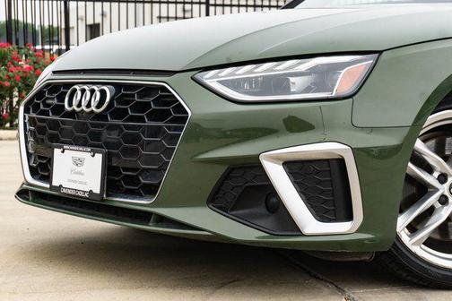 2023 Audi A4 45 S line Premium Plus