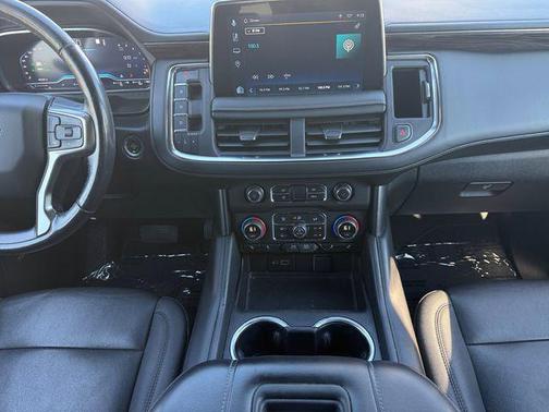 Iridescent Pearl Tricoat 2022 Chevrolet Tahoe LT