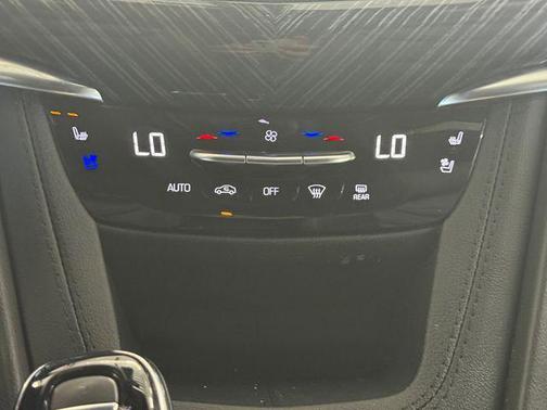 Silver Metallic 2024 Cadillac XT6 Premium Luxury FWD