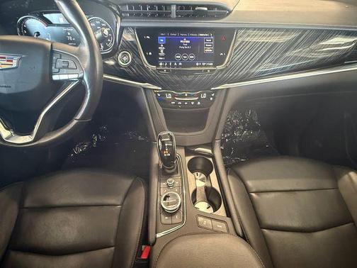 Silver Metallic 2024 Cadillac XT6 Premium Luxury FWD