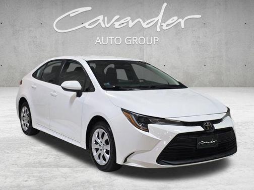 Ice 2024 Toyota Corolla LE